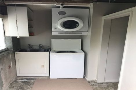 Photo of property in 1/1 Sylvan Park Avenue, Milford, Auckland, 0620