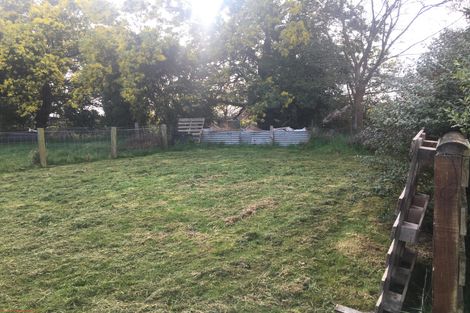 Photo of property in 52 Timaru Road, Waimate, 7924