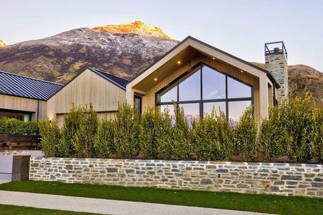 Photo of property in Kawarau Heights, 77 Kawarau Heights Boulevard, Lake Hayes, Queenstown, 9304