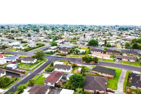 Photo of property in 14 Heathdale Crescent, Papakura, 2110