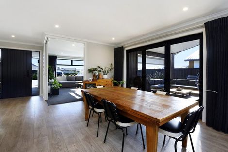 Photo of property in 8 Rosemary Place, Stoke, Nelson, 7011