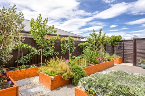 Photo of property in 17 Westpark Drive, Burnside, Christchurch, 8053