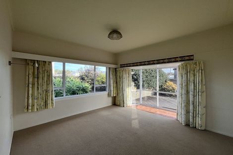 Photo of property in 25 Belt Road, Moturoa, New Plymouth, 4310