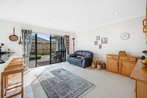 Photo of property in 4 Inagh Close, Dannemora, Auckland, 2016