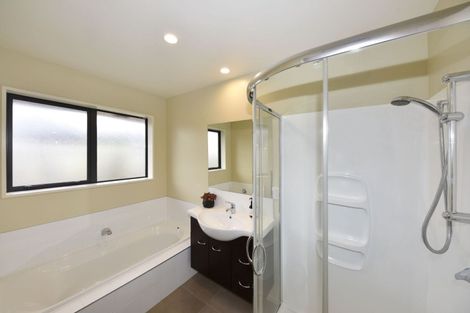 Photo of property in 10 Gosling Crescent, Halswell, Christchurch, 8025