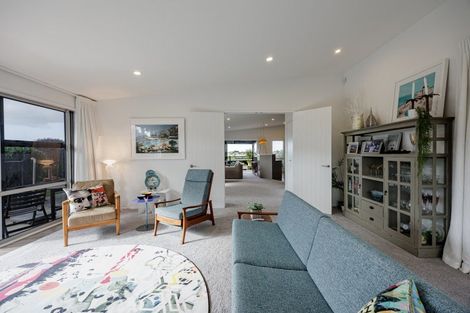 Photo of property in 48 Merlot Drive, Greenmeadows, Napier, 4112