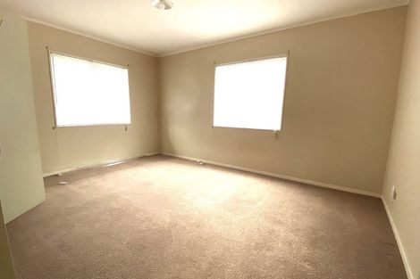 Photo of property in 1/10 Sumich Place, West Harbour, Auckland, 0618