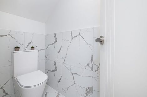 Photo of property in 23b Crystal Avenue, Glendene, Auckland, 0602