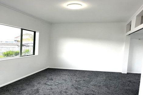 Photo of property in 7 Barrys Road, Glendene, Auckland, 0602