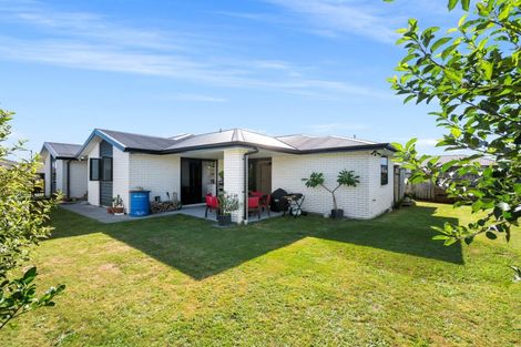 Photo of property in 82 Puhirake Crescent, Pyes Pa, Tauranga, 3112