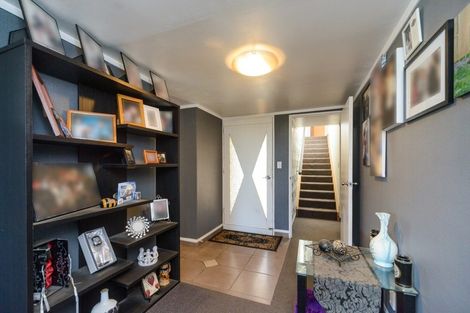 Photo of property in 111 Benmore Avenue, Cloverlea, Palmerston North, 4412