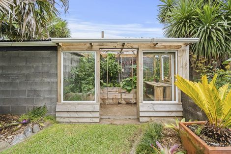 Photo of property in 144 Pioneer Road, Spotswood, New Plymouth, 4310