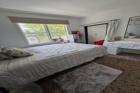 Photo of property in 152 Ennis Avenue, Pakuranga Heights, Auckland, 2010