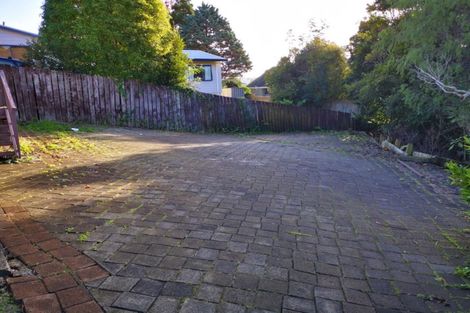 Photo of property in 2/81 Arran Road, Browns Bay, Auckland, 0630