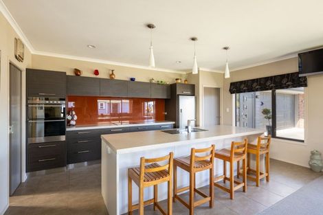 Photo of property in 59 Lismore Street, Merrilands, New Plymouth, 4312