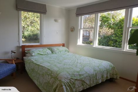 Photo of property in 8 Winston Street, Crofton Downs, Wellington, 6035