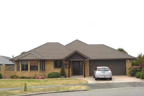 Photo of property in 7 Ferngrove Place, Parklands, Christchurch, 8083