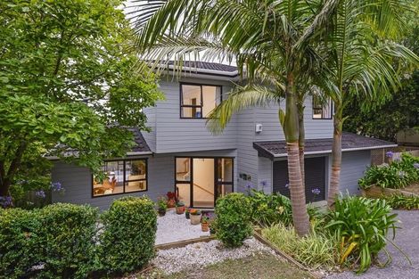 Photo of property in 947 East Coast Road, Torbay, Auckland, 0630