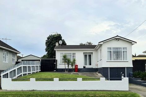 Photo of property in 77 Puriri Street, Gonville, Whanganui, 4501