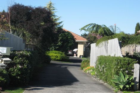 Photo of property in 8 Montilla Place, Manurewa, Auckland, 2102