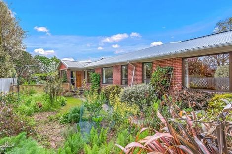 Photo of property in 714 Harewood Road, Harewood, Christchurch, 8051