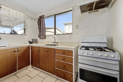 Photo of property in 2 Gainsborough Grove, Belmont, Lower Hutt, 5010