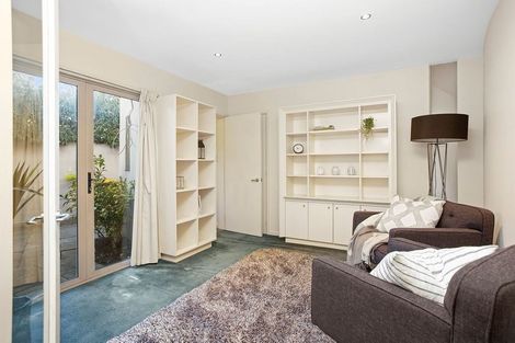 Photo of property in 2/37 Poynder Avenue, Merivale, Christchurch, 8014