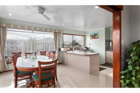 Photo of property in 25 Rata Avenue, Edgecumbe, 3120