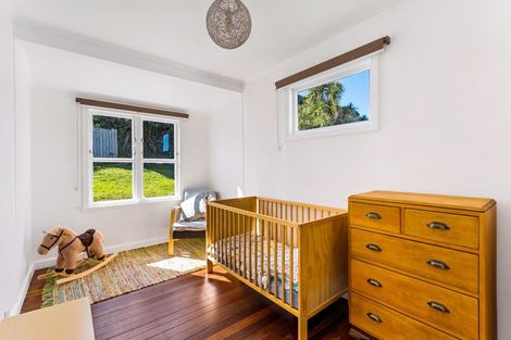 Photo of property in 32 Cluny Road, Plimmerton, Porirua, 5026