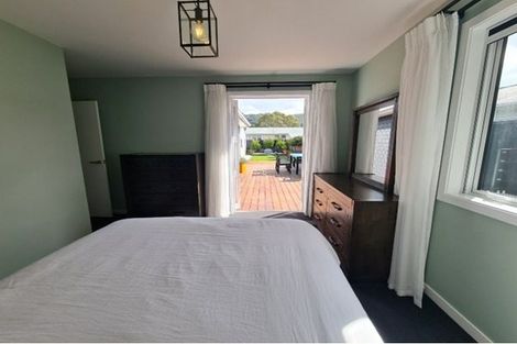 Photo of property in 21 Foster Street, Taita, Lower Hutt, 5011