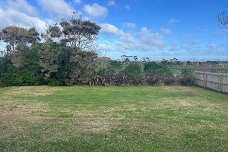 Photo of property in 450 Pukehina Parade, Pukehina, Te Puke, 3189