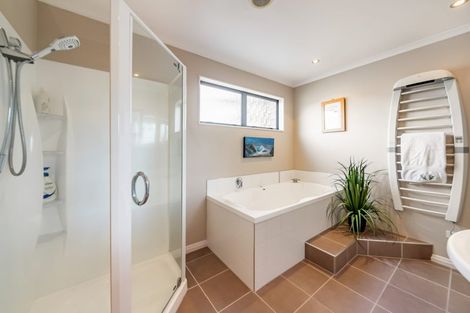 Photo of property in 39 Ebdentown Street, Ebdentown, Upper Hutt, 5018