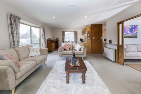 Photo of property in 75 Lowry Avenue, Redwood, Christchurch, 8051