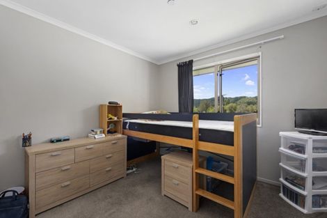 Photo of property in 64 Evergreen Crescent, Trentham, Upper Hutt, 5018