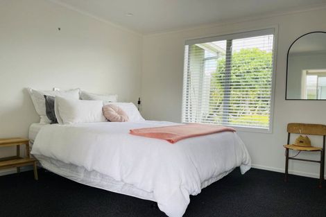 Photo of property in 26 Montgomery Crescent, Kinloch, Taupo, 3377