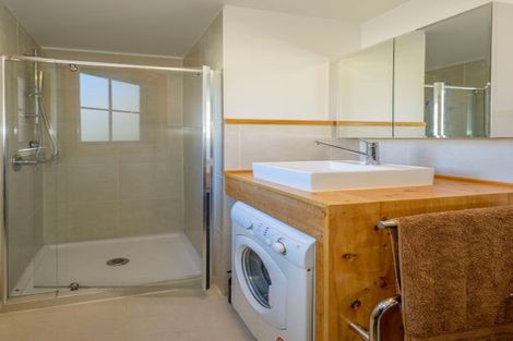 Photo of property in 69 Oxford Street, Lyttelton, 8082