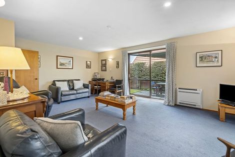 Photo of property in 19 O'connor Place, Burnside, Christchurch, 8053