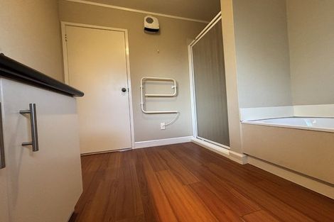 Photo of property in 33 Carnoustie Drive, Wattle Downs, Auckland, 2103