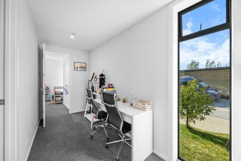 Photo of property in 18 Stackbrae Avenue, Wanaka, 9305