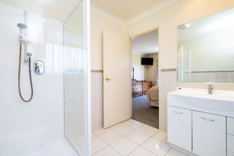 Photo of property in 15 Russell Robertson Drive, Havelock North, 4130