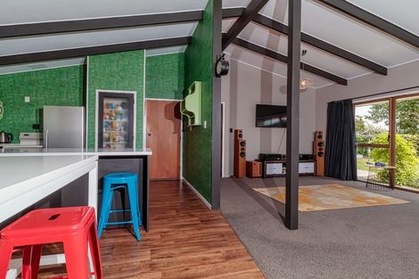 Photo of property in 11 Brookvale Road, Havelock North, 4130