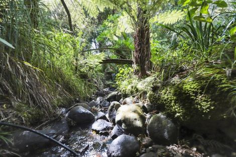 Photo of property in 26 Whaanga Road, Raglan, 3297