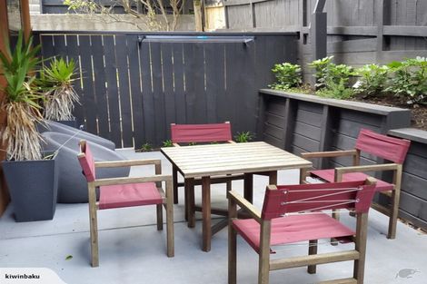 Photo of property in 14 Hamblyn Street, Strandon, New Plymouth, 4312