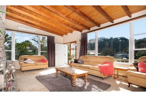 Photo of property in 9 Lowtherhurst Road, Massey, Auckland, 0614