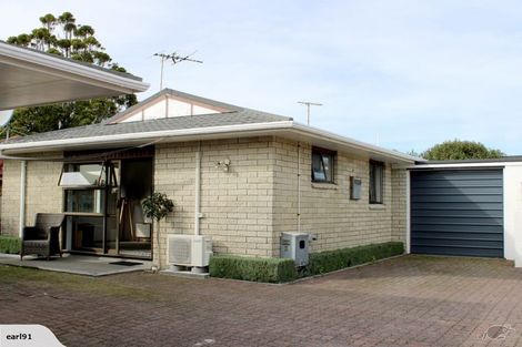Photo of property in 504 Devon Street East, Strandon, New Plymouth, 4312