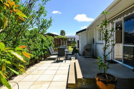 Photo of property in 1 Kohekohe Place, Pukete, Hamilton, 3200