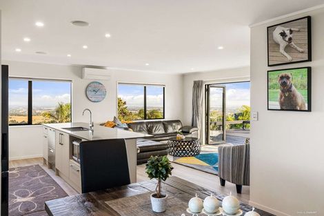 Photo of property in 63 Paparata Road, Bombay, 2675