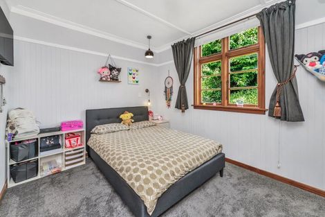 Photo of property in 13 Cliff Street, Coalgate, 7673