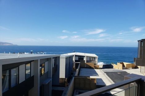 Photo of property in 12/52 High Street, Island Bay, Wellington, 6023