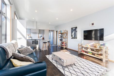 Photo of property in 18 Heywood Terrace, Richmond, Christchurch, 8013